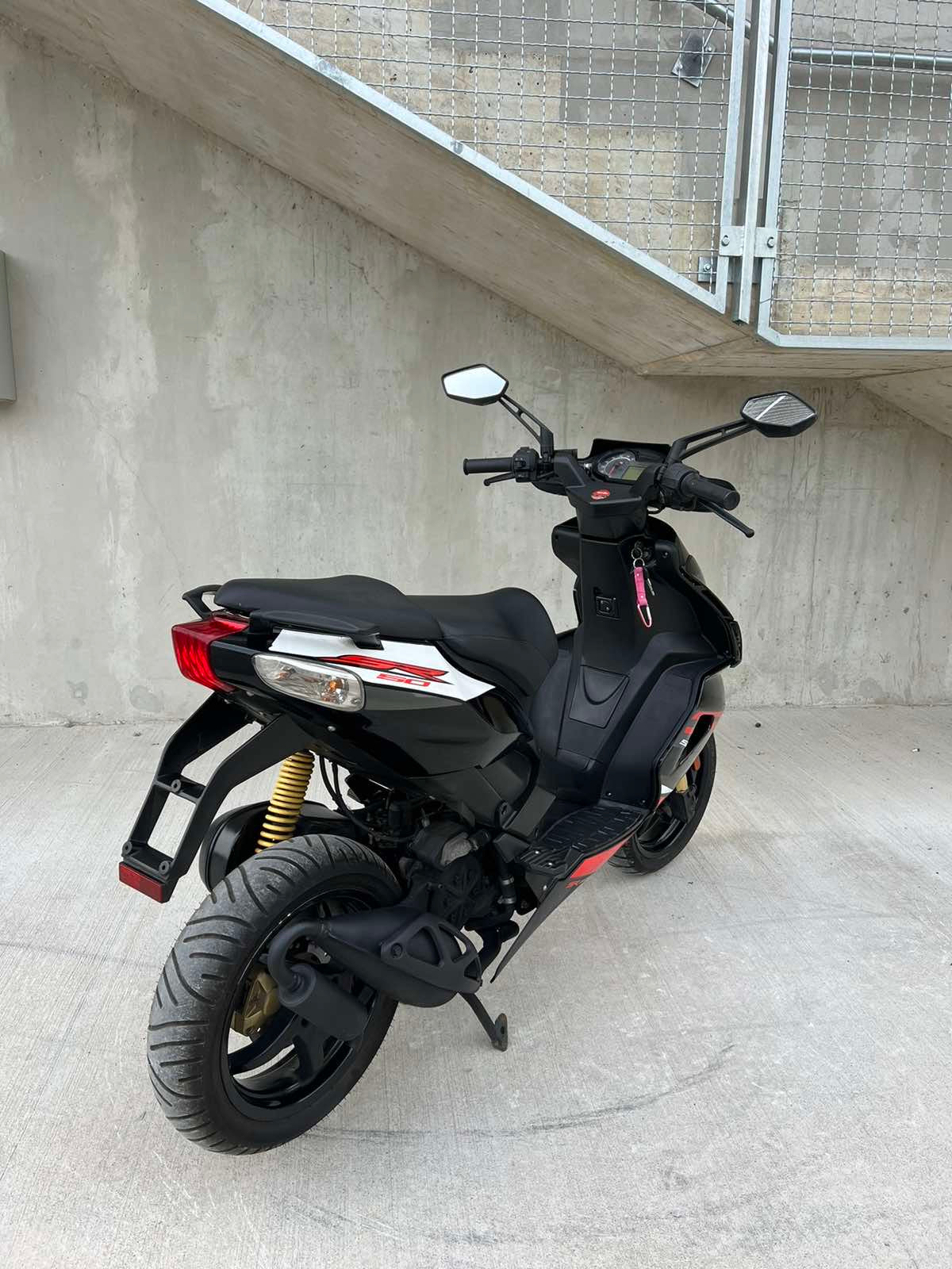 Aprilia SR50R 2T 25kmh 2012
