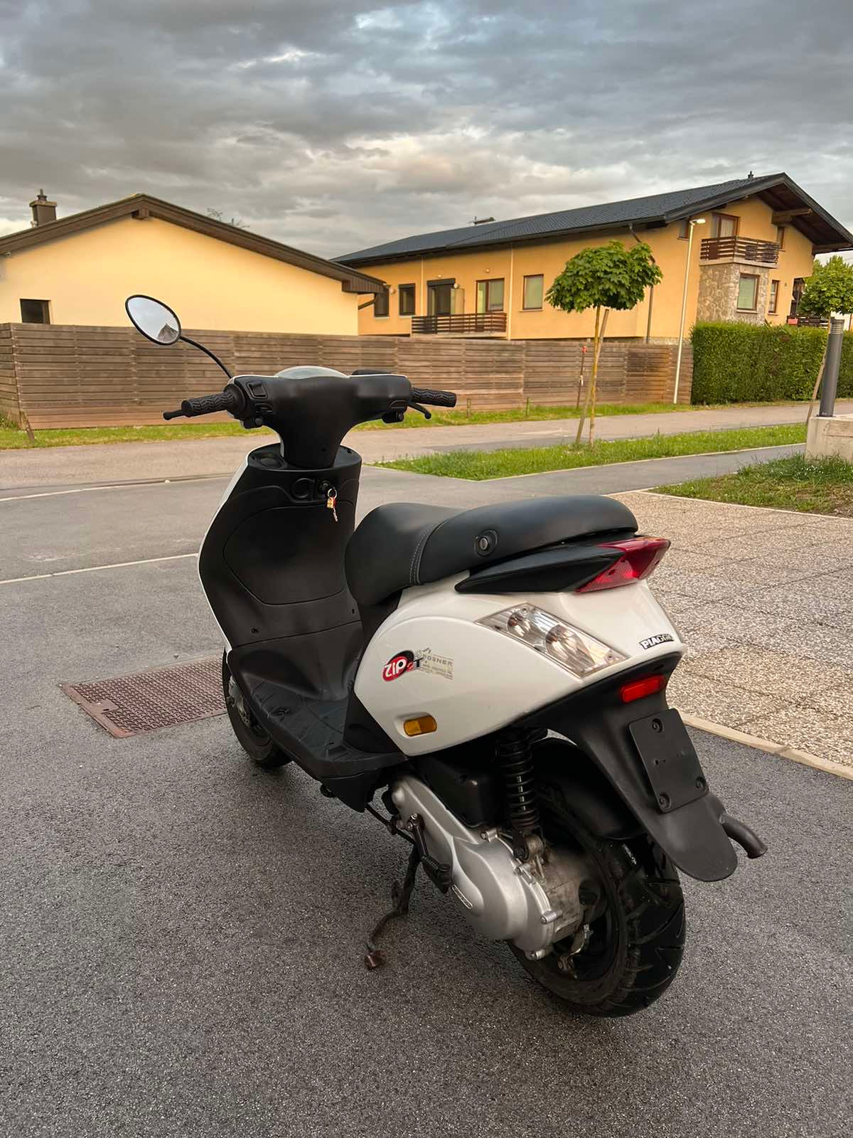 Piaggio ZIP 50 2T 25kmh 2010