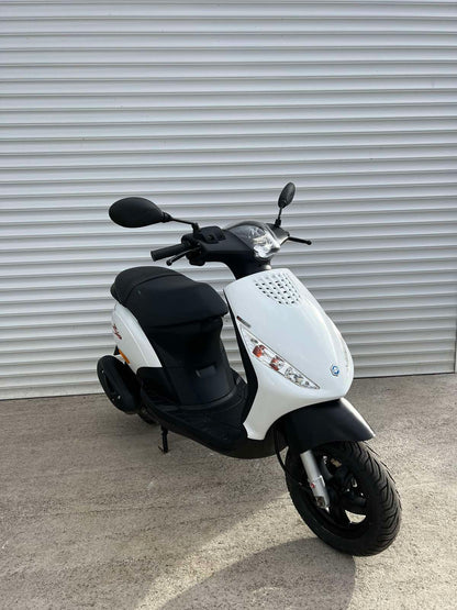 Piaggio ZIP 4T 25KMH