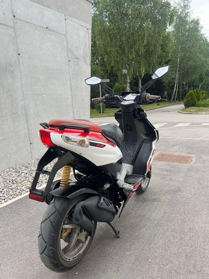 Aprilia SR50R 2T 25kmh 2011