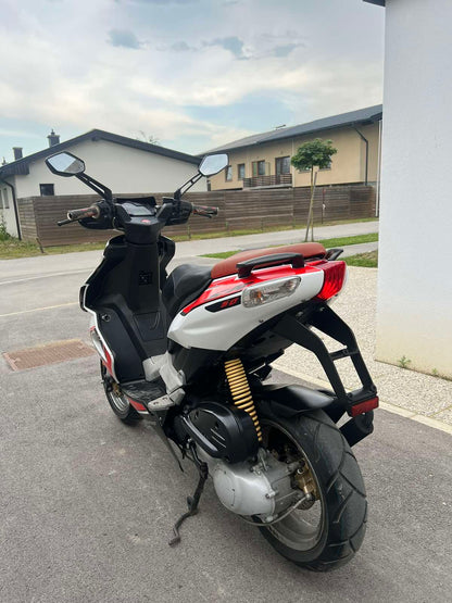 Aprilia SR50R 2T 25kmh 2011