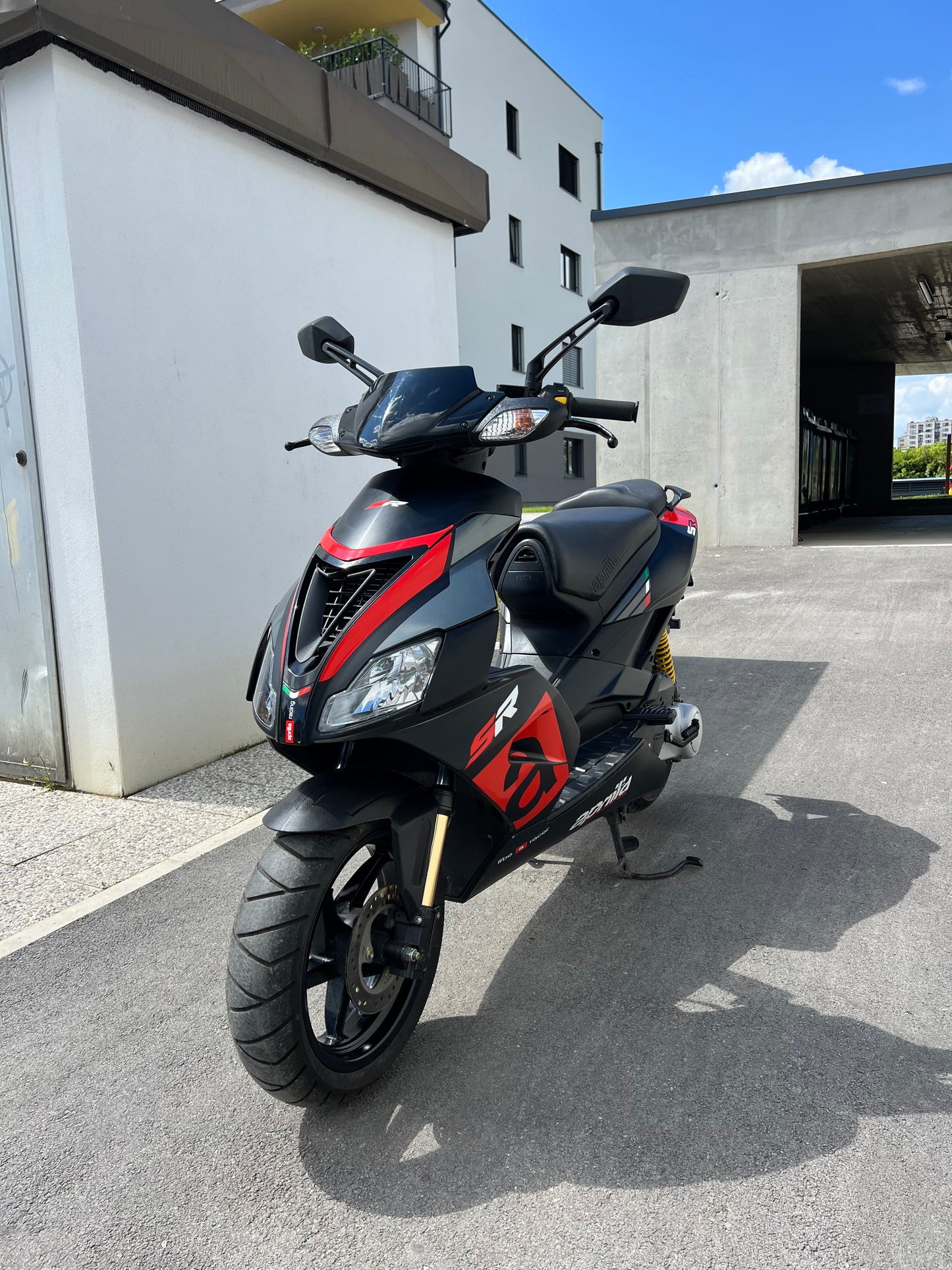 Aprilia SR50R 25KMH 2020 ZELO LEP