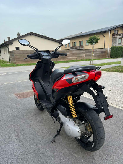 Aprilia SR50 R 2T 25kmh 2018