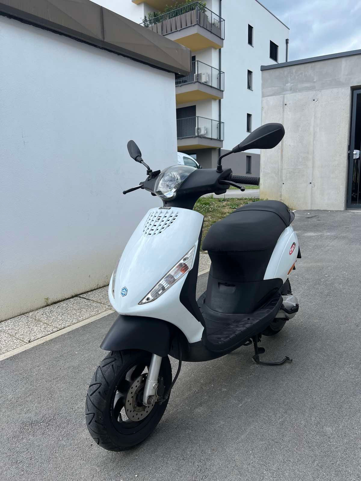 Piaggio ZIP 50 2T 25kmh 2016