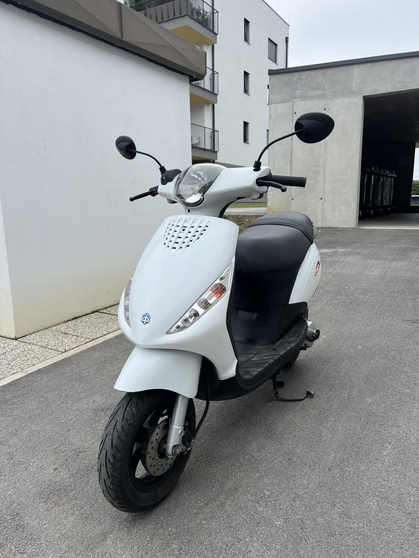 Piaggio ZIP 50 2T 25kmh 2011