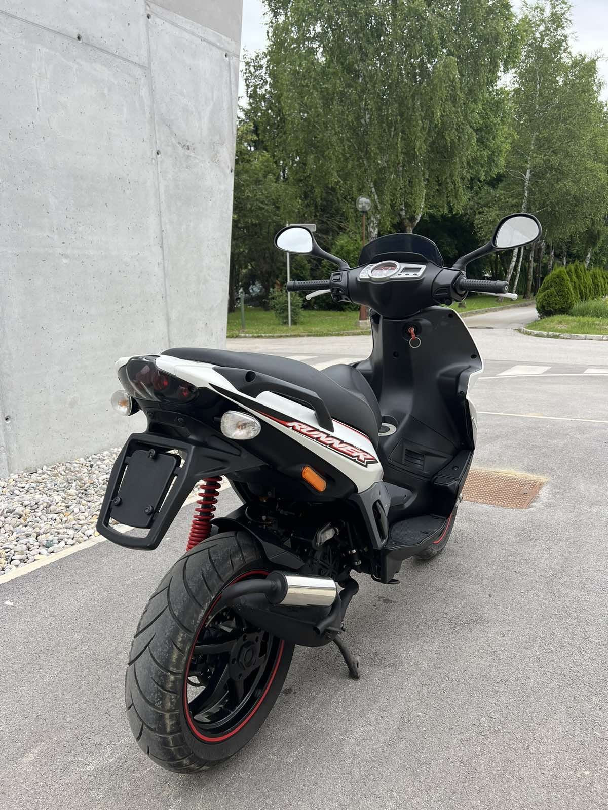 Gilera Runner RST50 SP 25kmh 2010