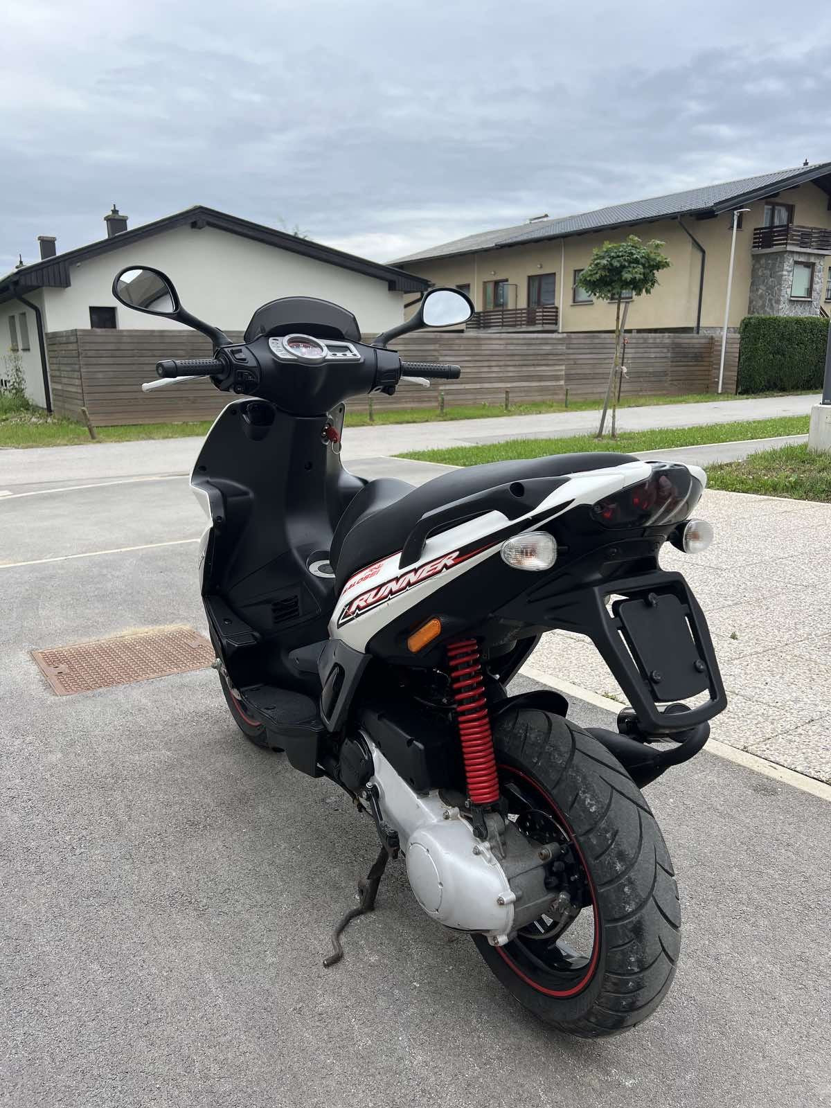 Gilera Runner RST50 SP 25kmh 2010